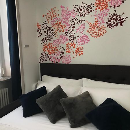 Love & Smile Apartment By Rent All Como Exteriér fotografie